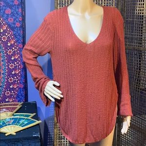 EXCELLENT EXPRESS BURNT ORANGE BELL SLEEVE TUNIC